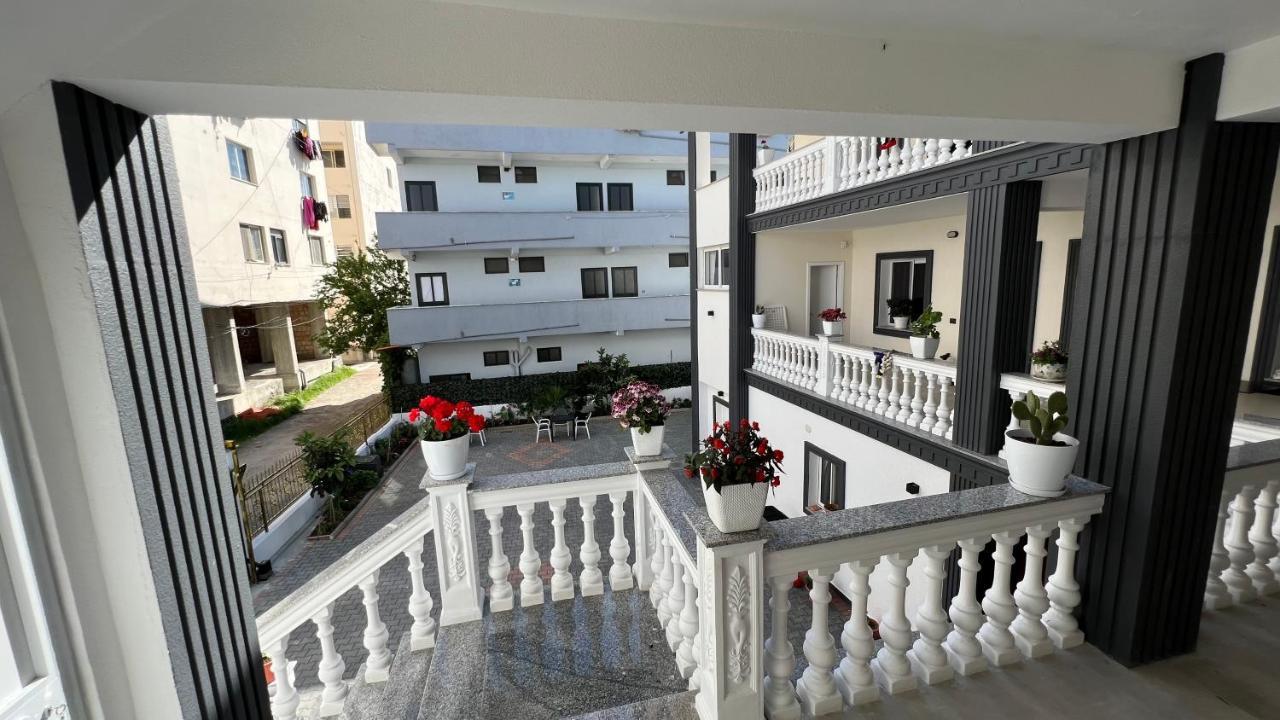 Vila Aaron Дуррес Экстерьер фото